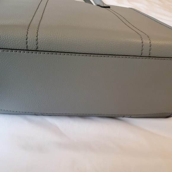 π₯ππ₯ NWT Authentic Marc Jacobs Repeat Tote - Picture 6 of 8